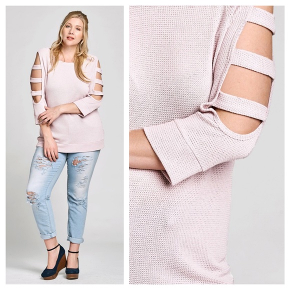 🦋MAKE AN OFFER!🦋 Pink Ladder Sleeve Top - Picture 2 of 2